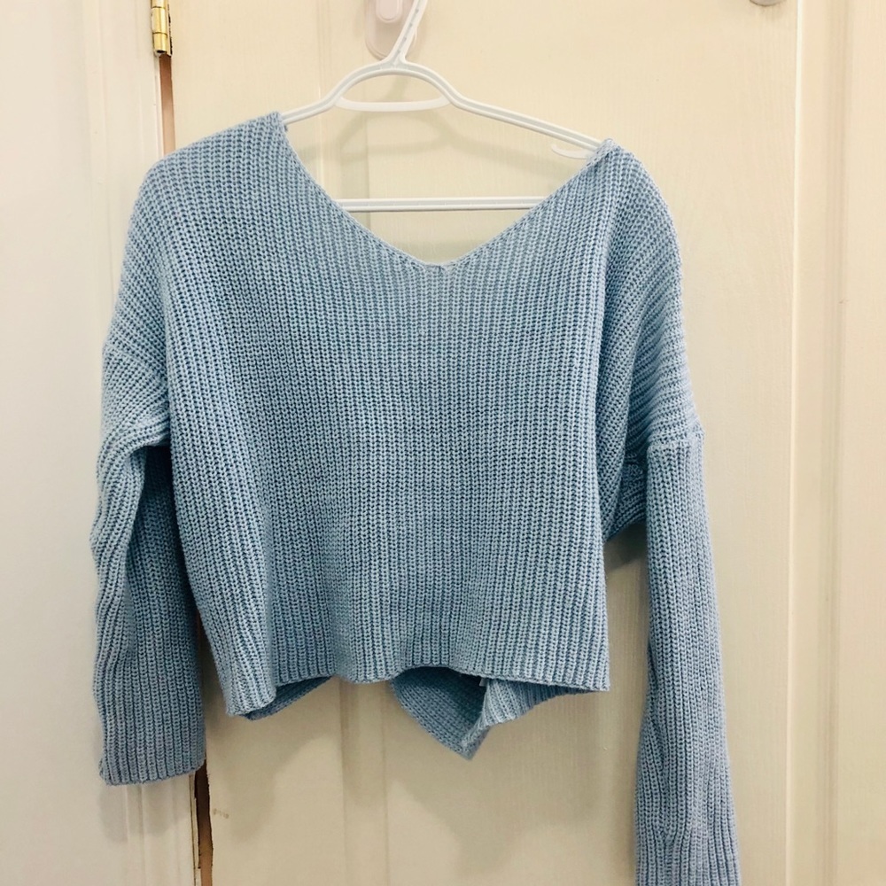 Twist back knitted sweater